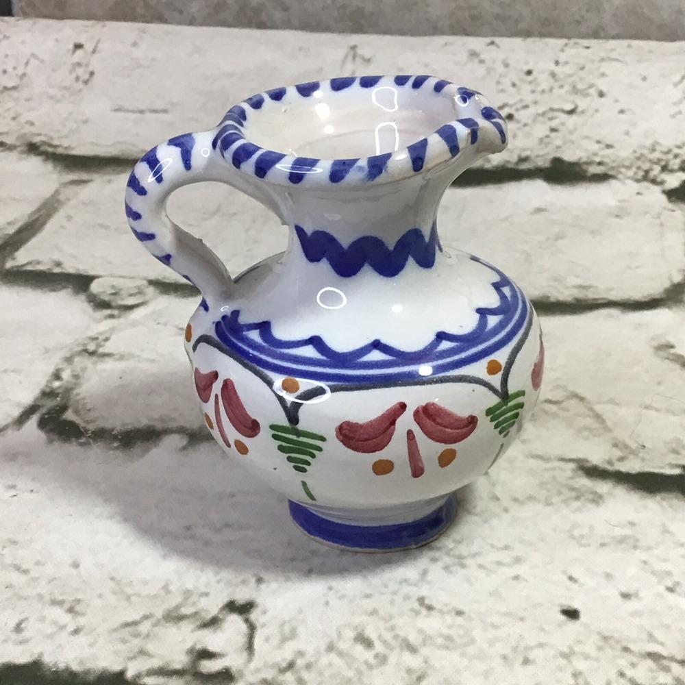 Hand Painted Mini Water Jug Figurine Travel Souvenir Ceramic Pottery 3.25" VTG‎